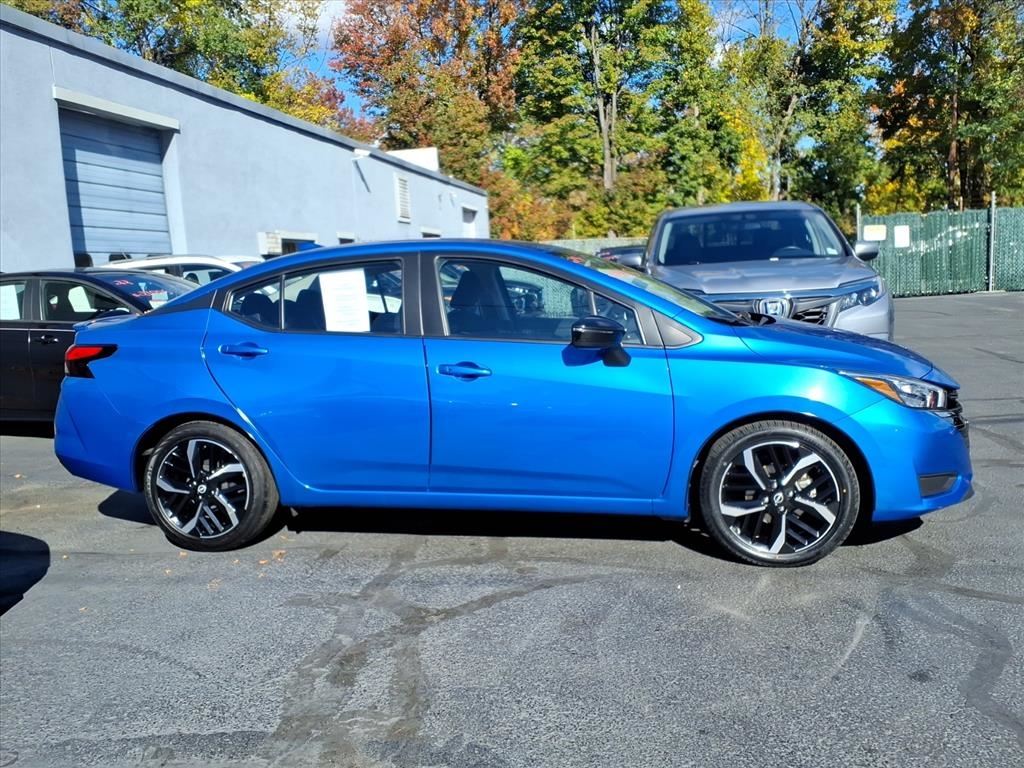 Nissan Versa SR CVT 2024 Nissan Versa SR CVT 2024