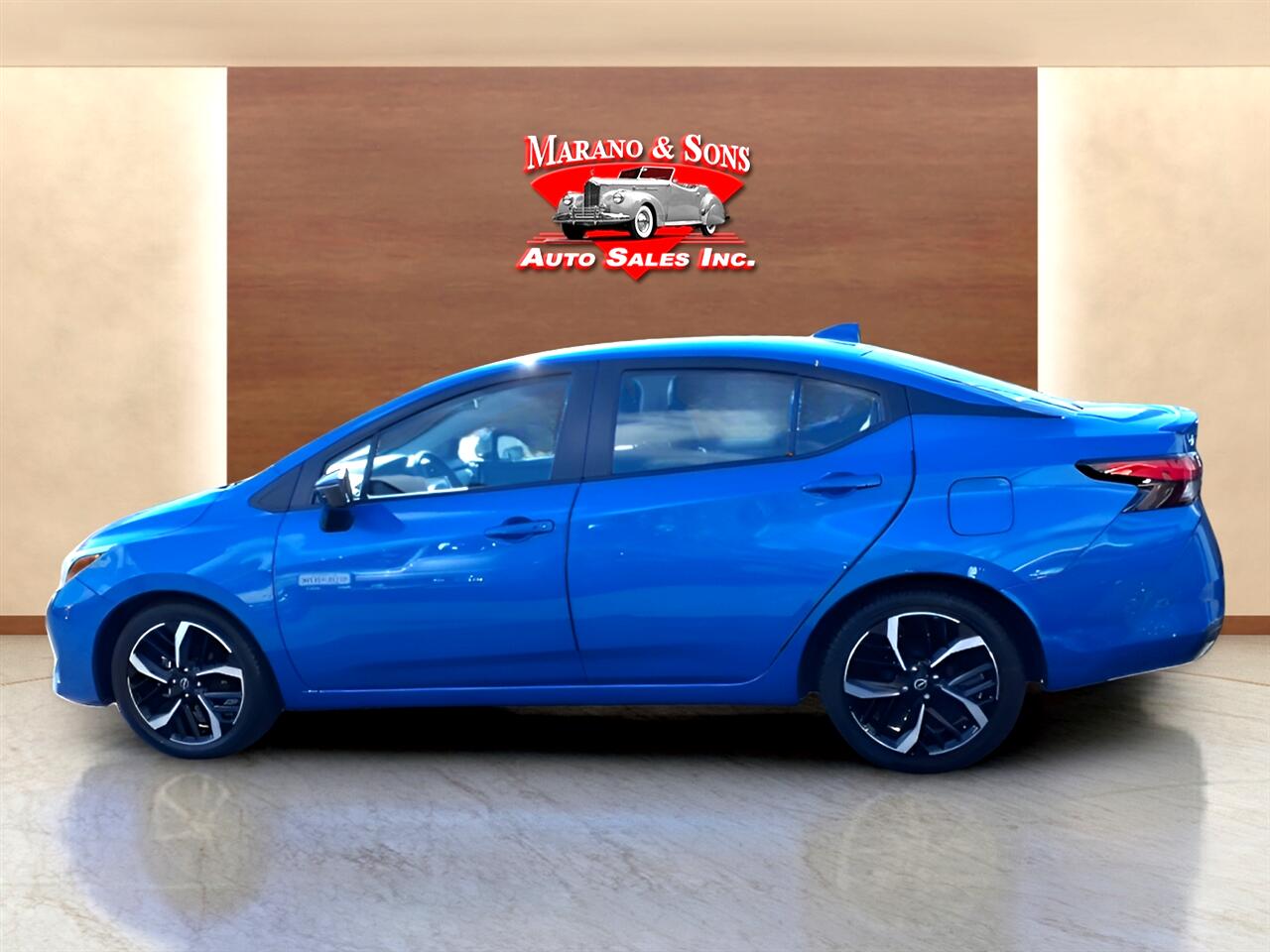 Nissan Versa SR CVT 2024