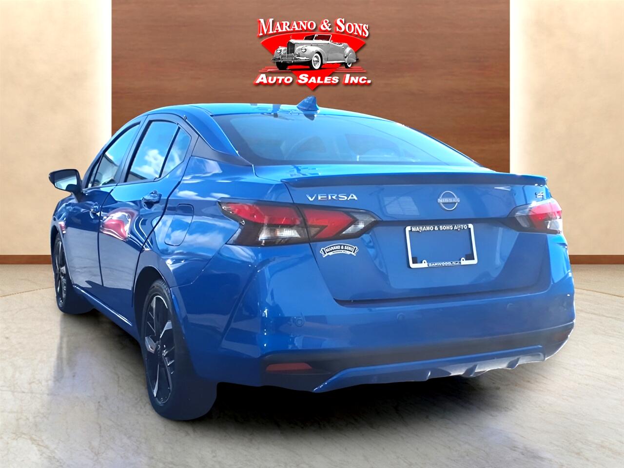 Nissan Versa SR CVT 2024