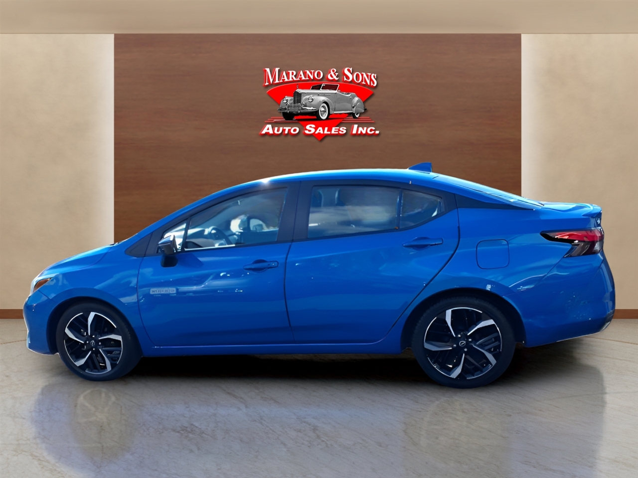 Nissan Versa SR CVT 2024