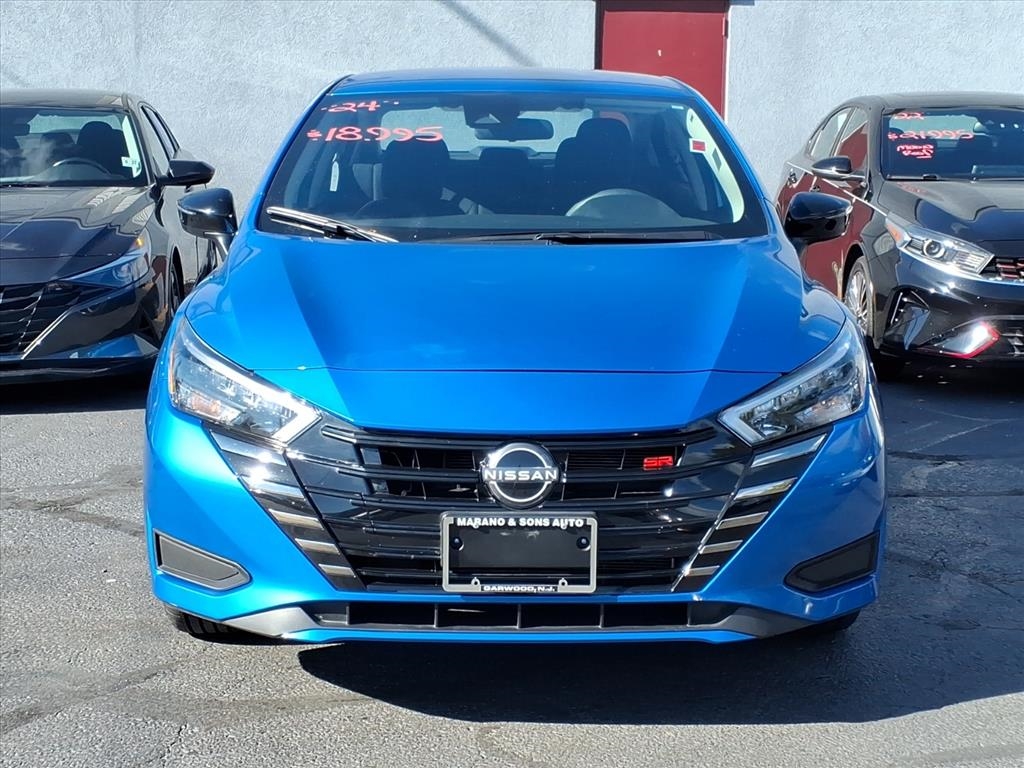 Nissan Versa SR CVT 2024