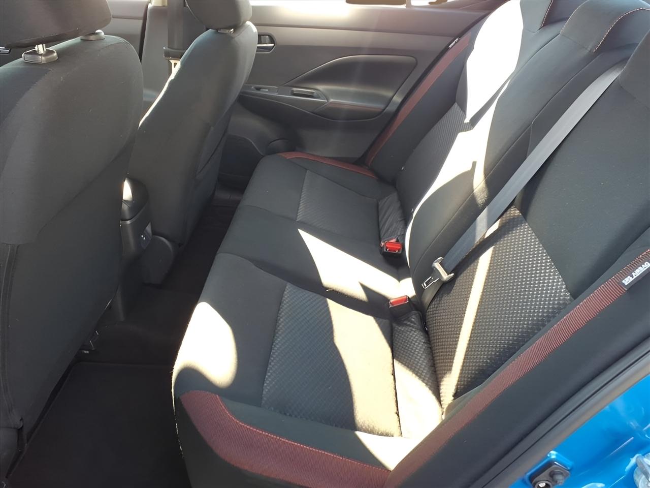 Nissan Versa SR CVT 2024