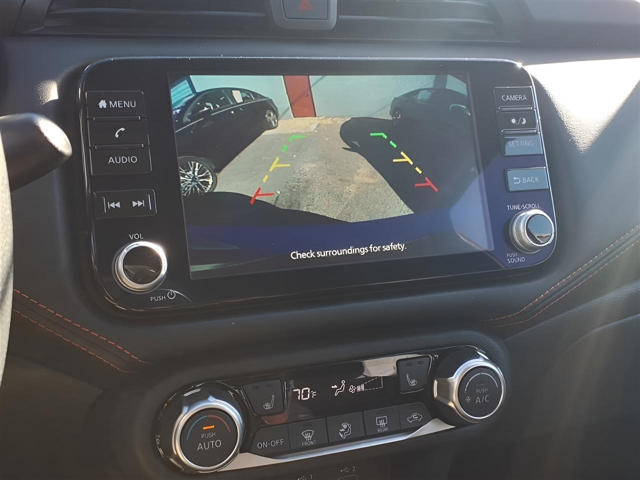 Nissan Versa SR CVT 2024