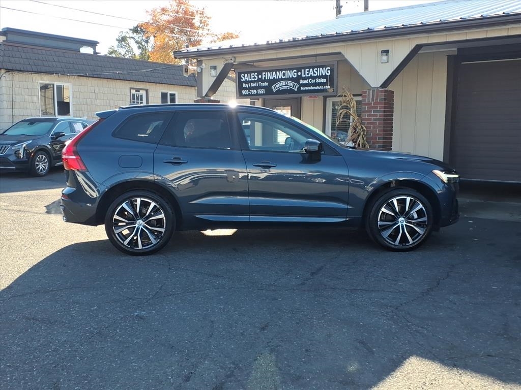 Volvo XC60 B5 AWD Plus 2025 Volvo XC60 B5 AWD Plus 2025