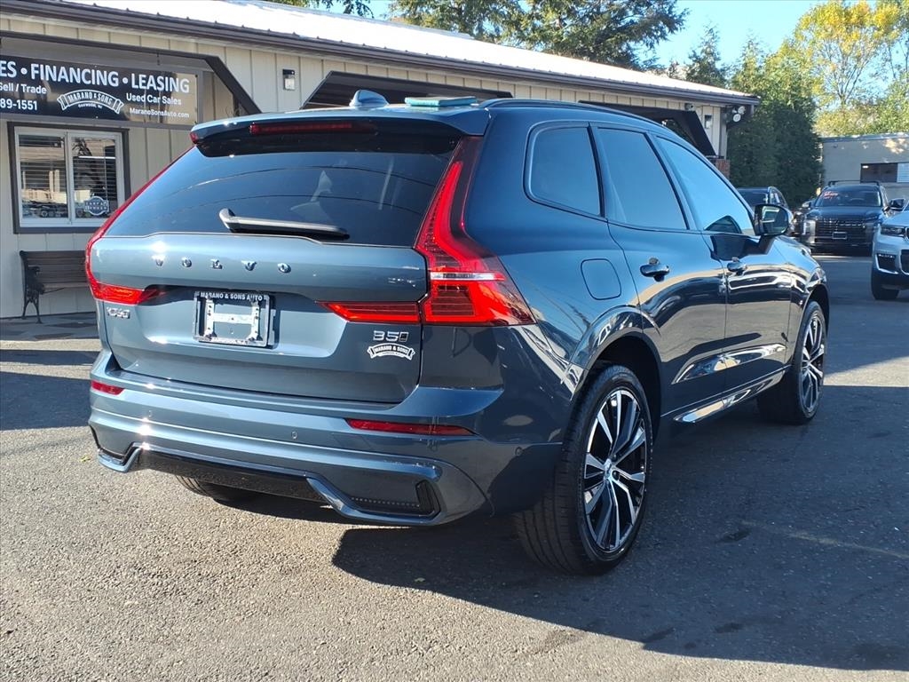 Volvo XC60 B5 AWD Plus 2025 Volvo XC60 B5 AWD Plus 2025