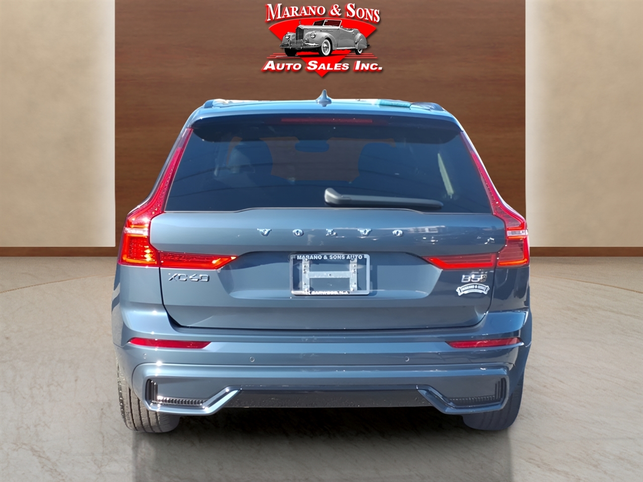 Volvo XC60 B5 AWD Plus 2025