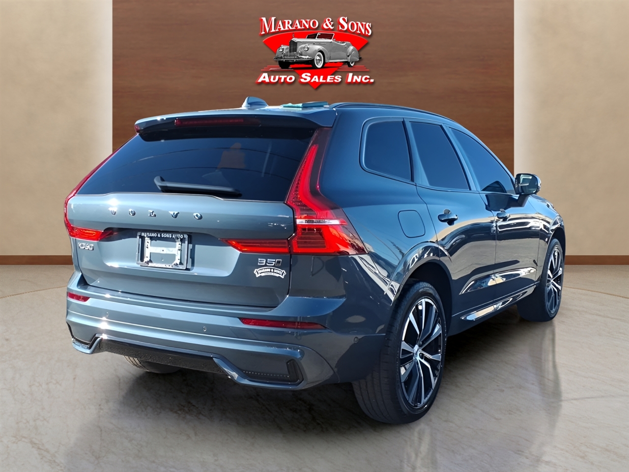 Volvo XC60 B5 AWD Plus 2025