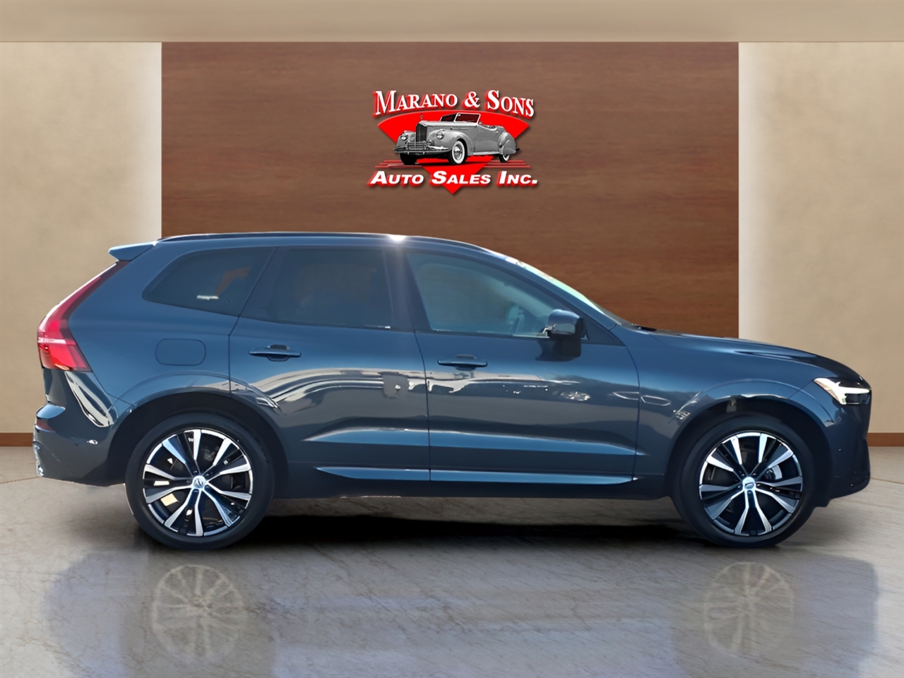Volvo XC60 B5 AWD Plus 2025