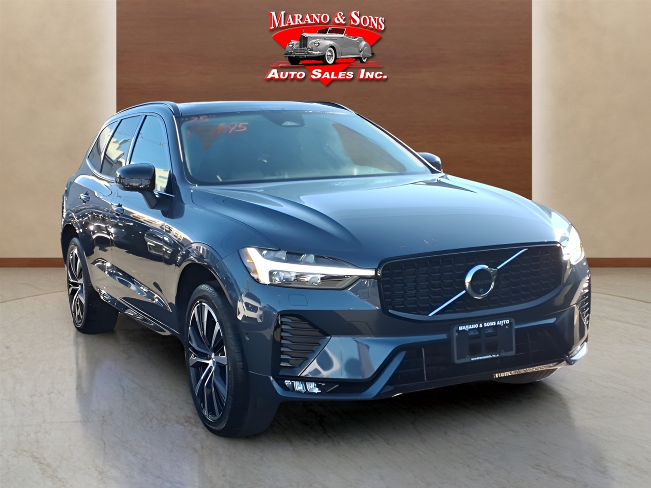 Volvo XC60 B5 AWD Plus 2025