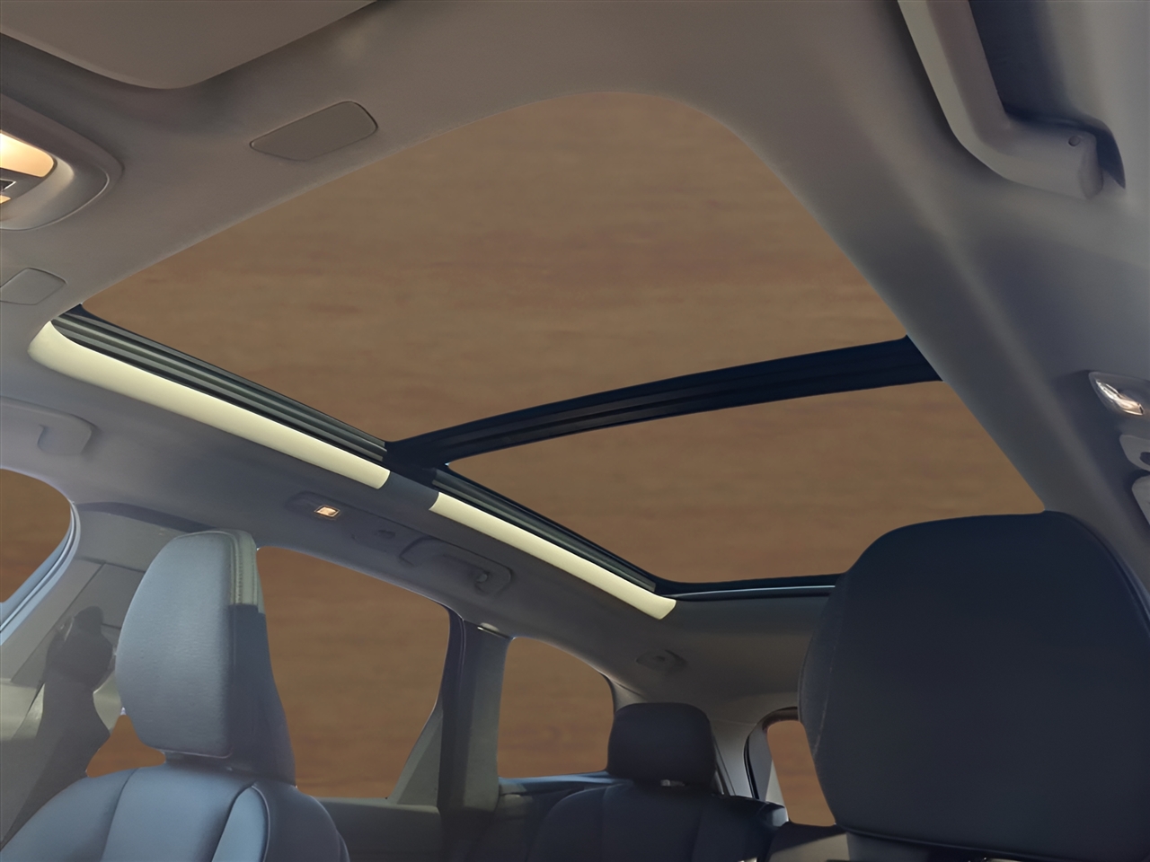 Volvo XC60 B5 AWD Plus 2025