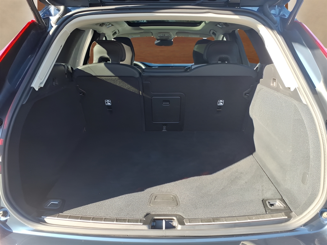 Volvo XC60 B5 AWD Plus 2025