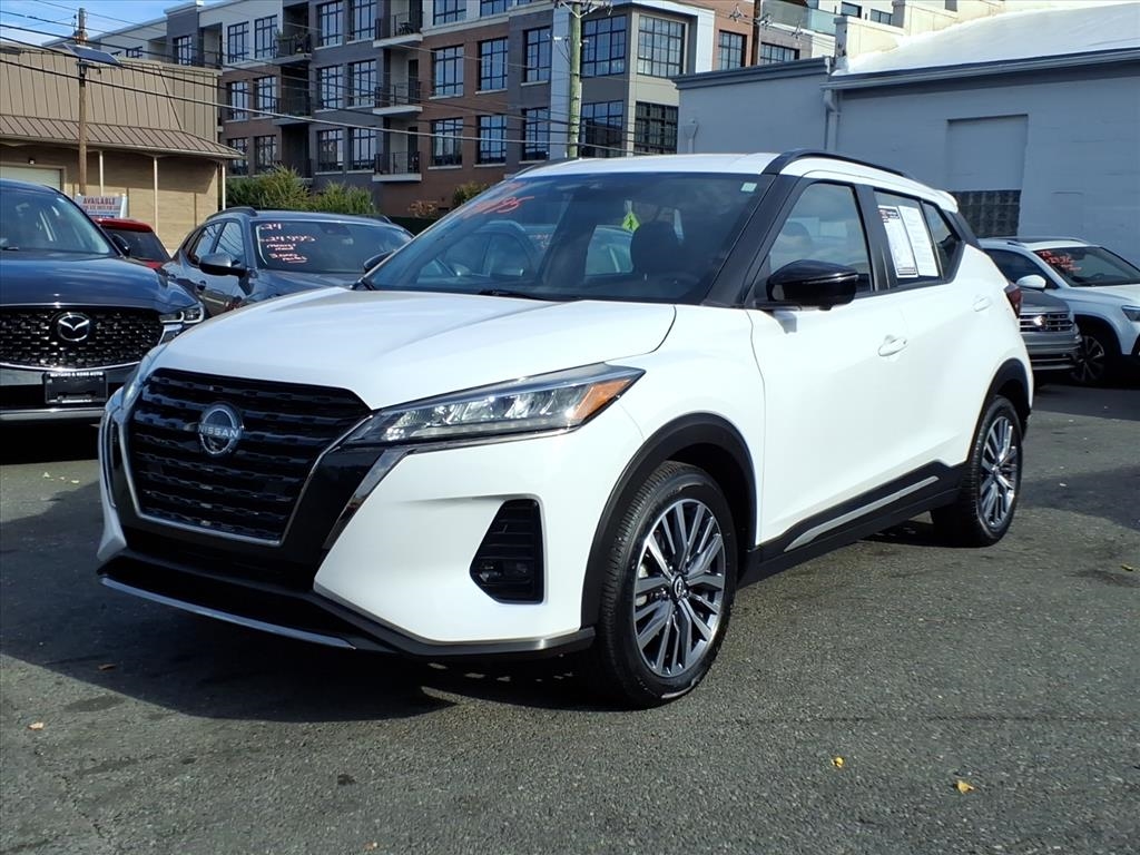 2024 Nissan Kicks SR FWD