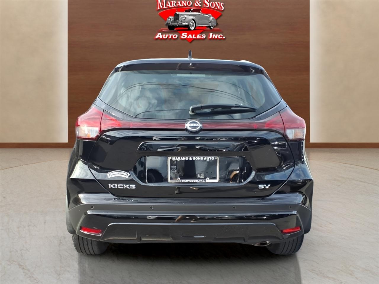 Nissan Kicks SV FWD 2024