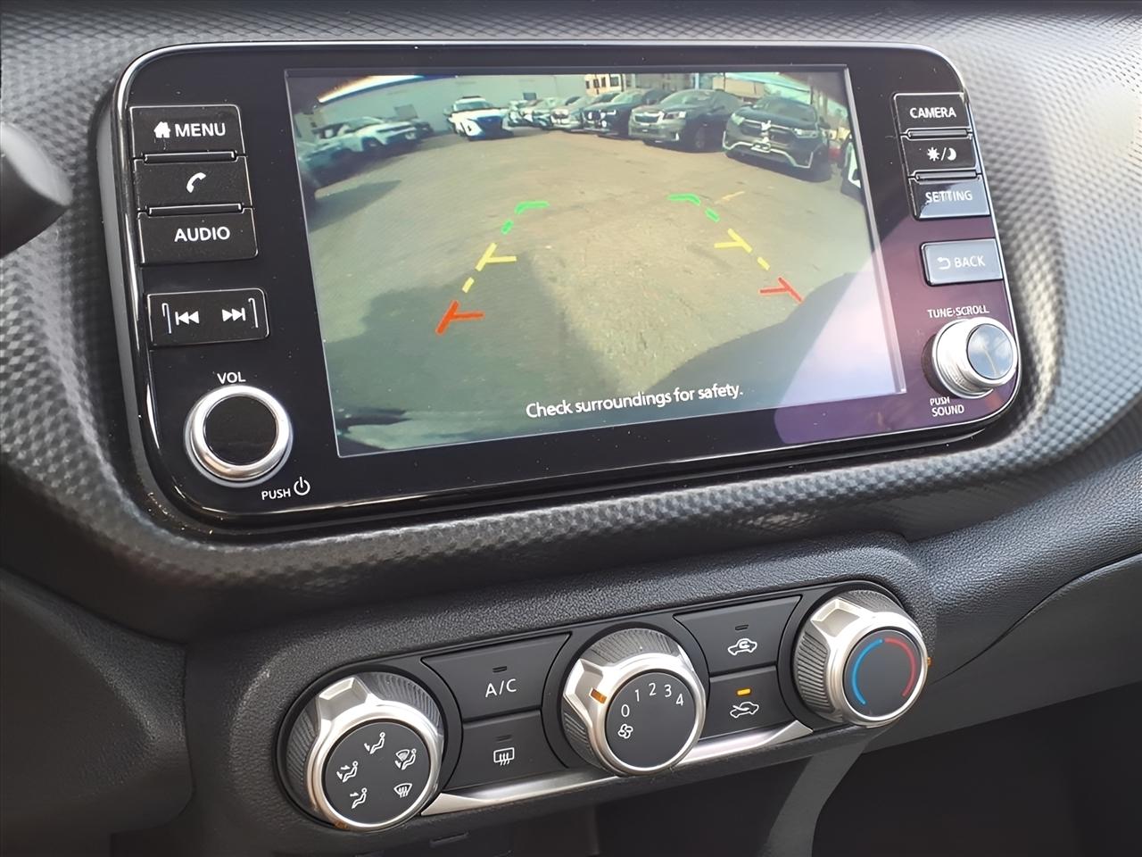 Nissan Kicks SV FWD 2024