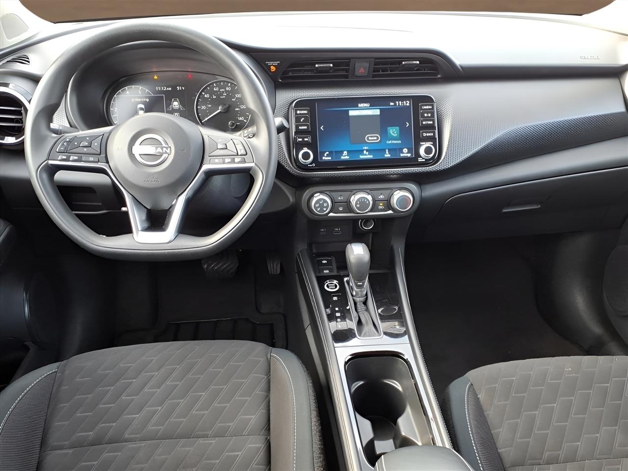 Nissan Kicks SV FWD 2024