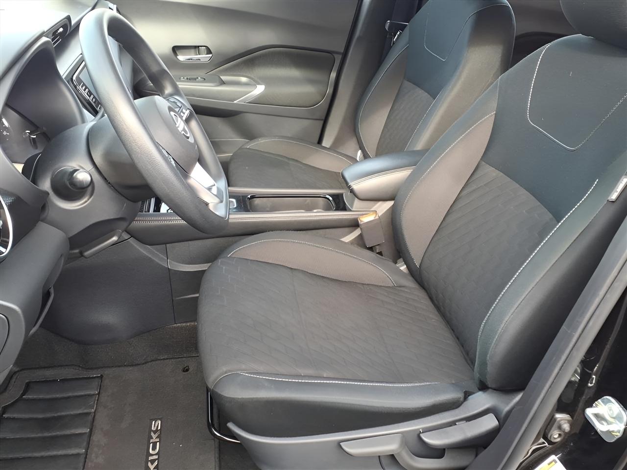 Nissan Kicks SV FWD 2024