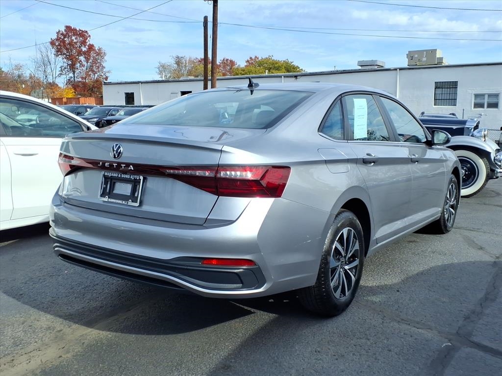 Volkswagen Jetta S Auto 2025