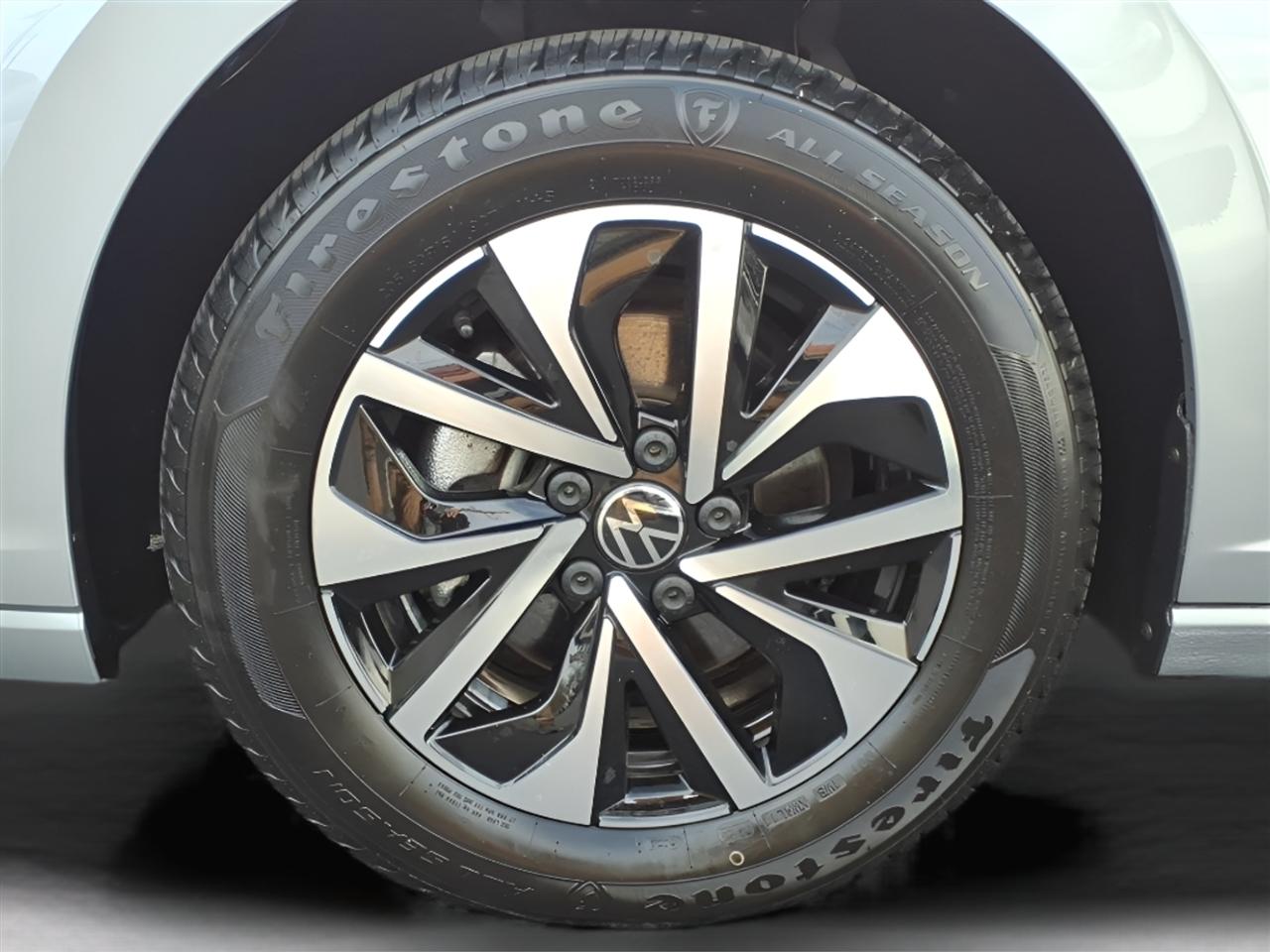 Volkswagen Jetta S Auto 2025