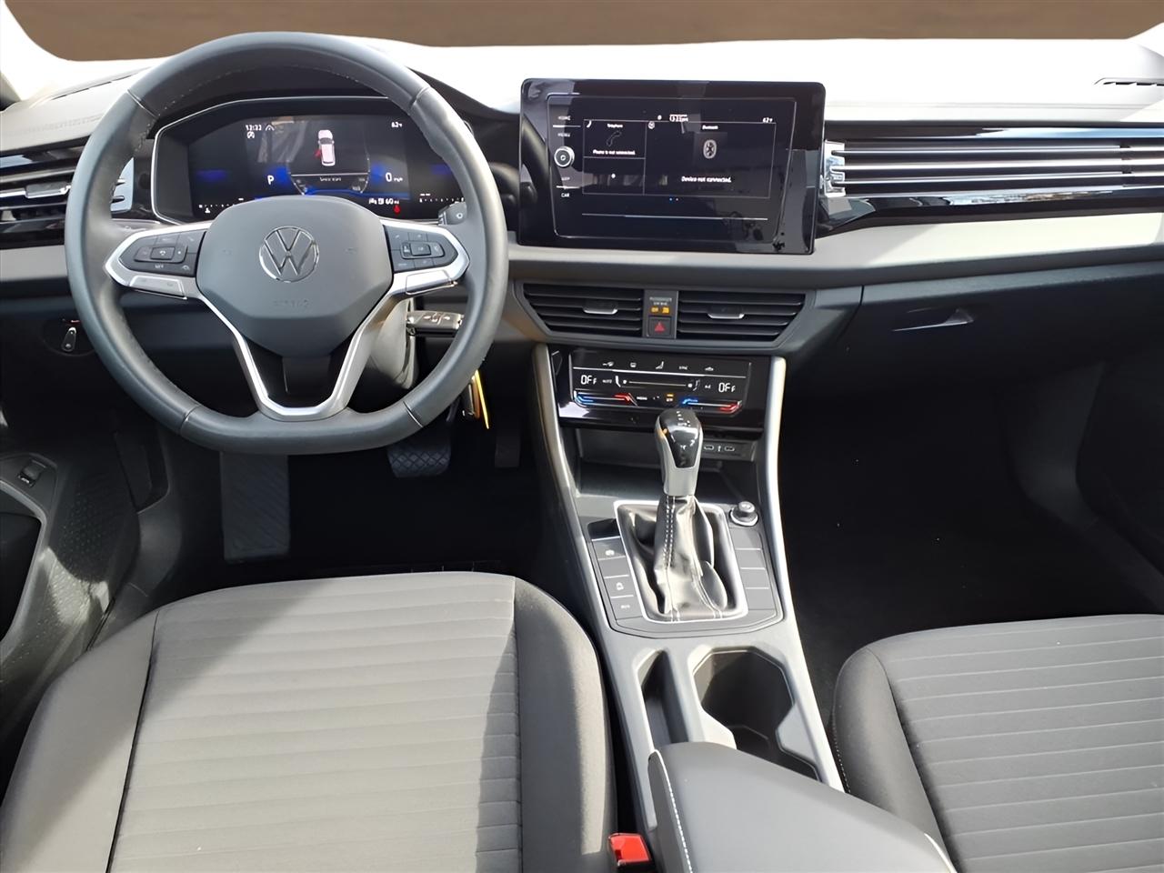 Volkswagen Jetta S Auto 2025