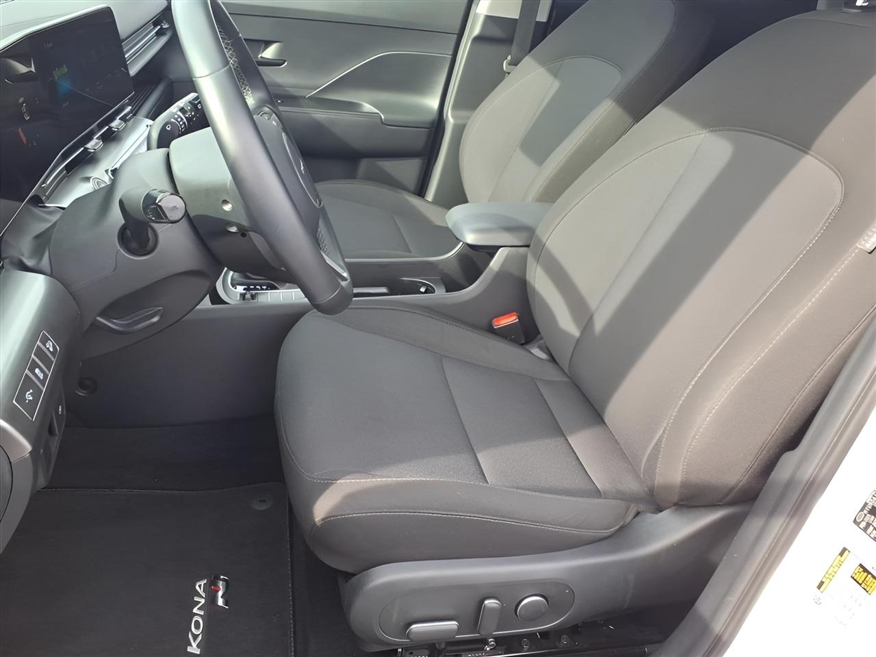 Hyundai Kona SEL AWD 2025