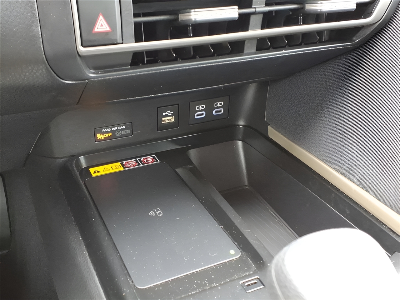 Toyota Camry XLE (Natl) 2025