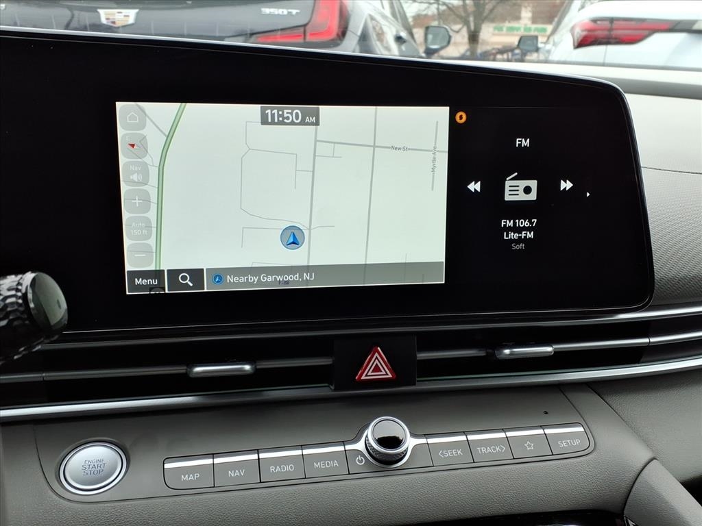 Hyundai Elantra SEL Convenience IVT 2025