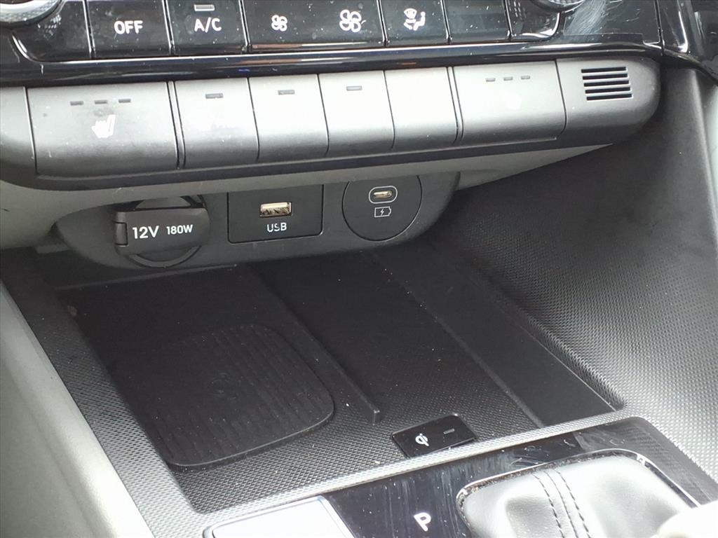 Hyundai Elantra SEL Convenience IVT 2025