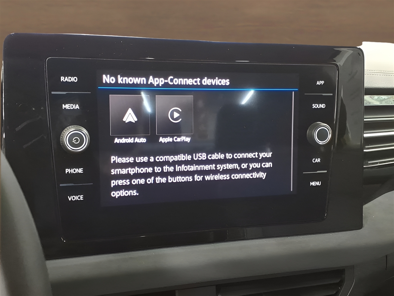 Volkswagen Jetta SE Auto 2025