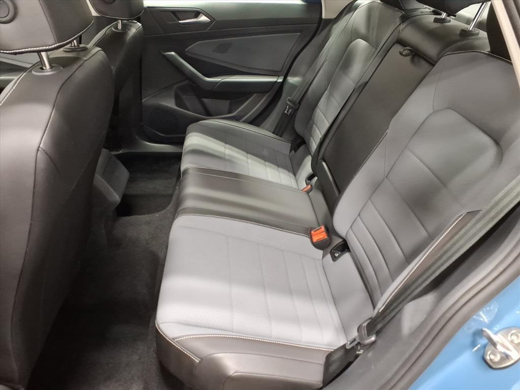 Volkswagen Jetta SE Auto 2025