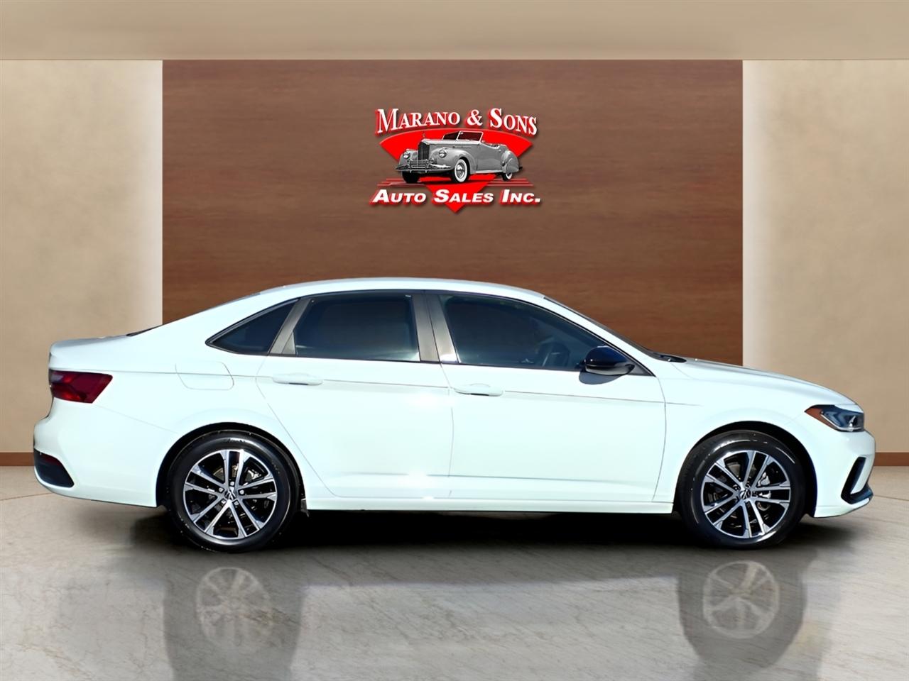 Volkswagen Jetta Sport Auto 2025