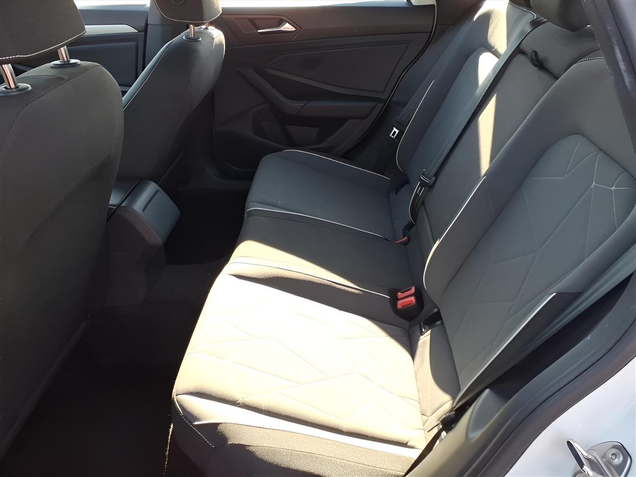 Volkswagen Jetta Sport Auto 2025