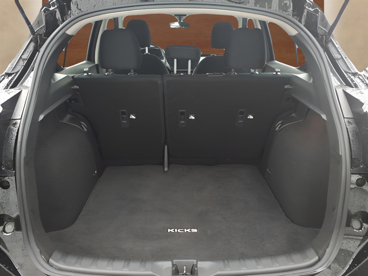 Nissan Kicks SV FWD 2024