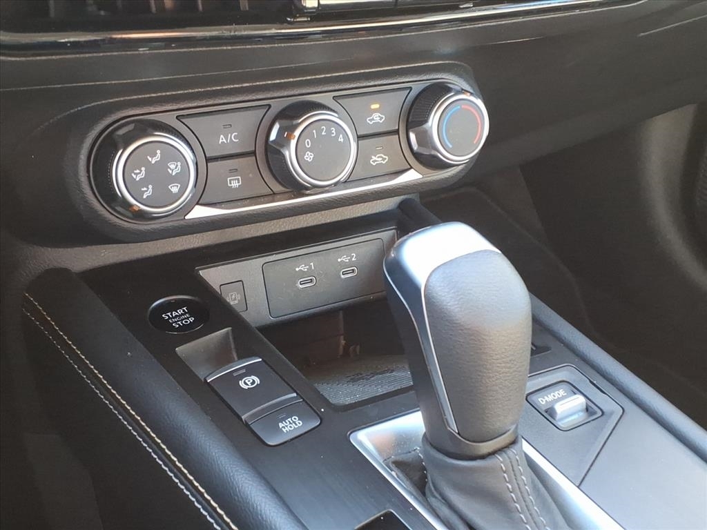 Nissan Kicks SV AWD 2025