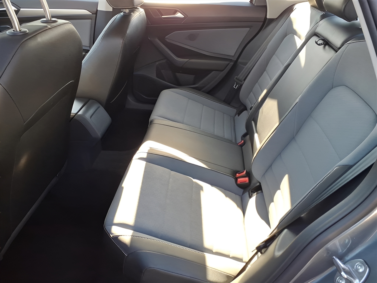 Volkswagen Jetta SE Auto 2025