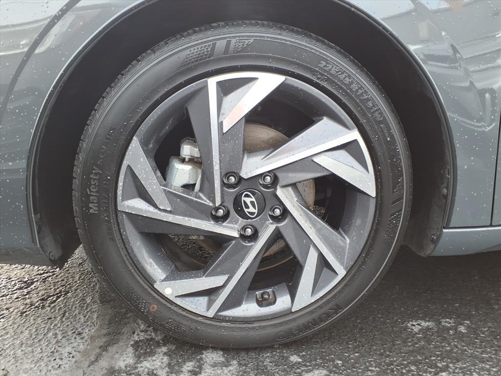 Hyundai Elantra SEL Convenience IVT 2025