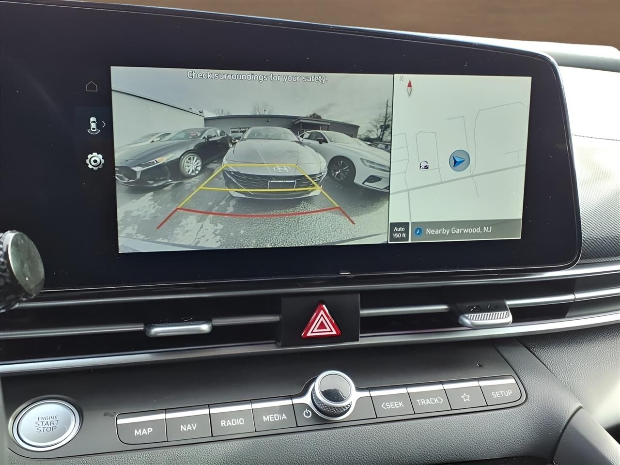 Hyundai Elantra SEL Convenience IVT 2025