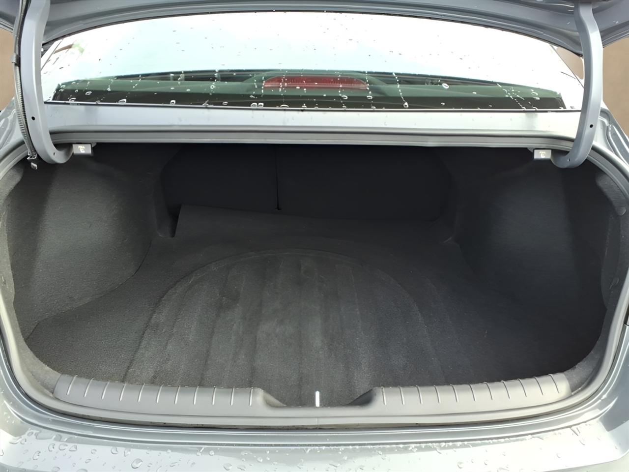 Hyundai Elantra SEL Convenience IVT 2025