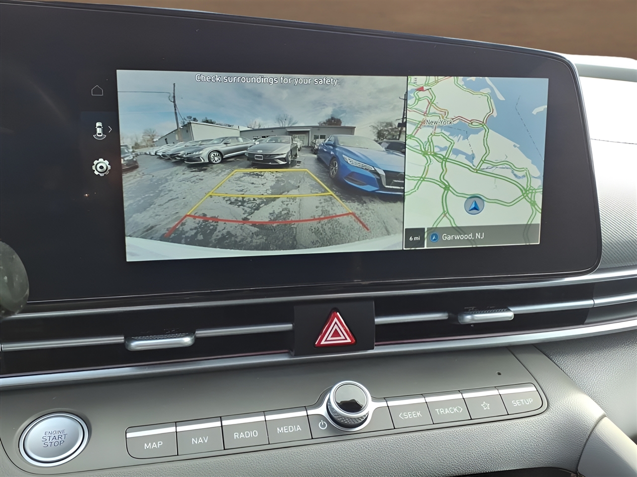 Hyundai Elantra SEL Convenience IVT 2025