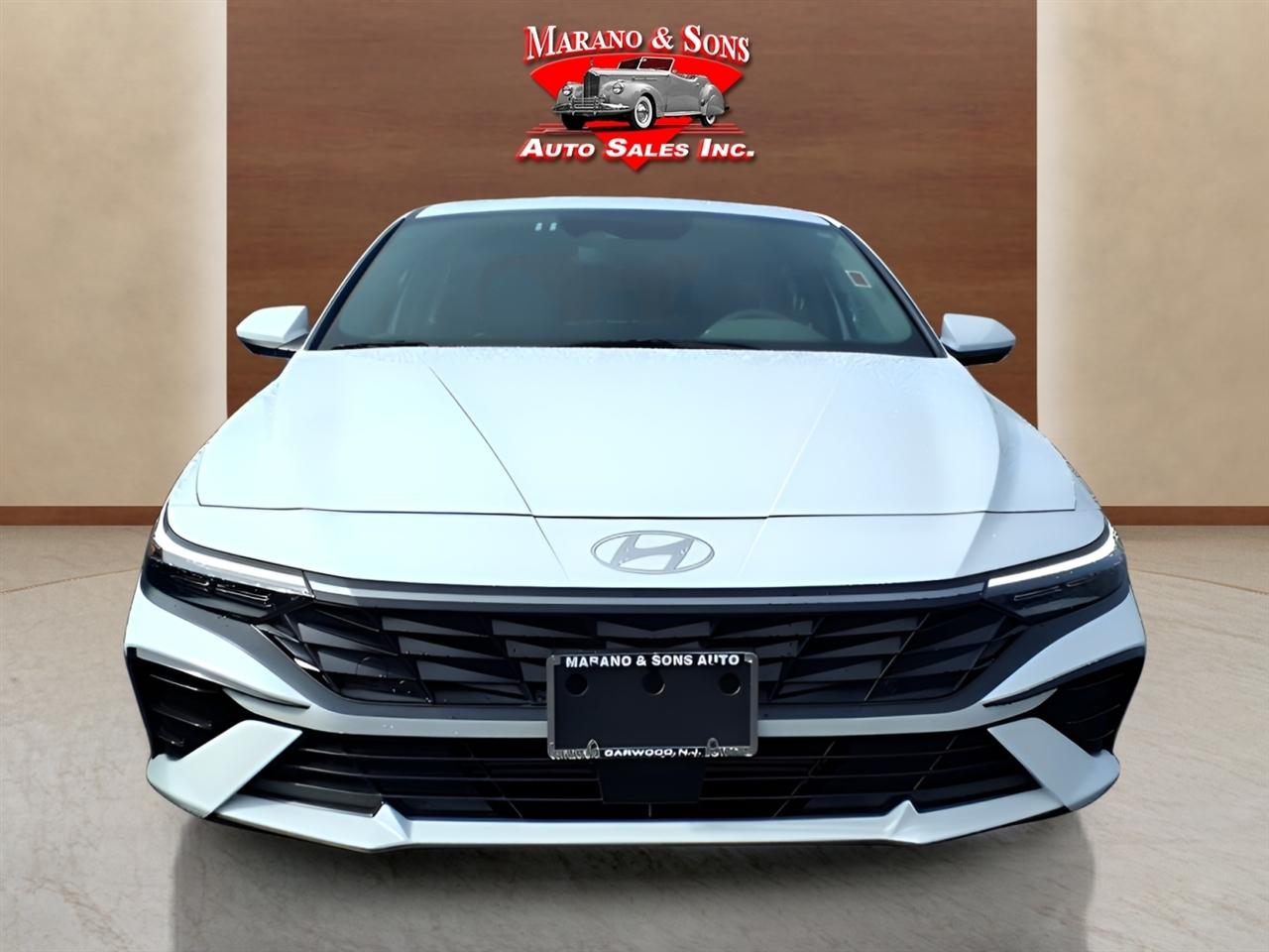 Hyundai Elantra SEL Convenience IVT 2025