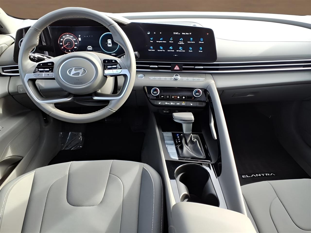 Hyundai Elantra SEL Convenience IVT 2025