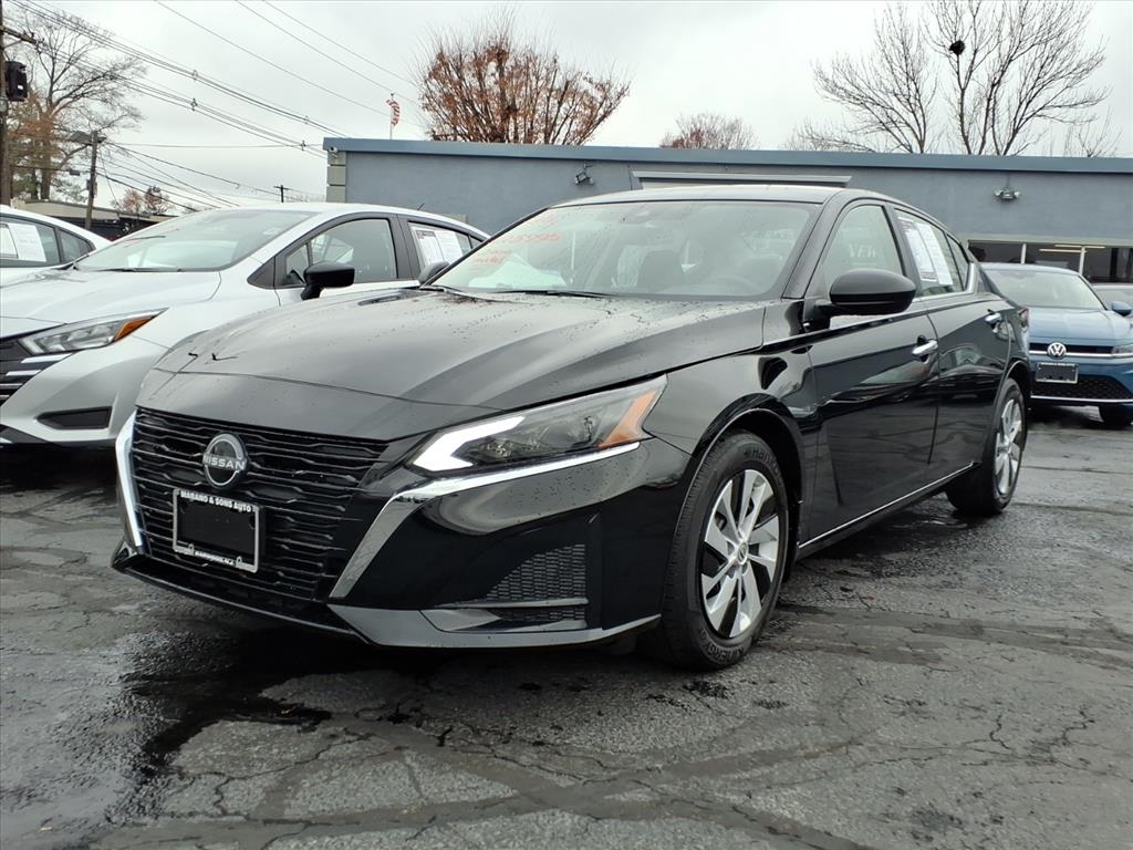2025 Nissan Altima S FWD