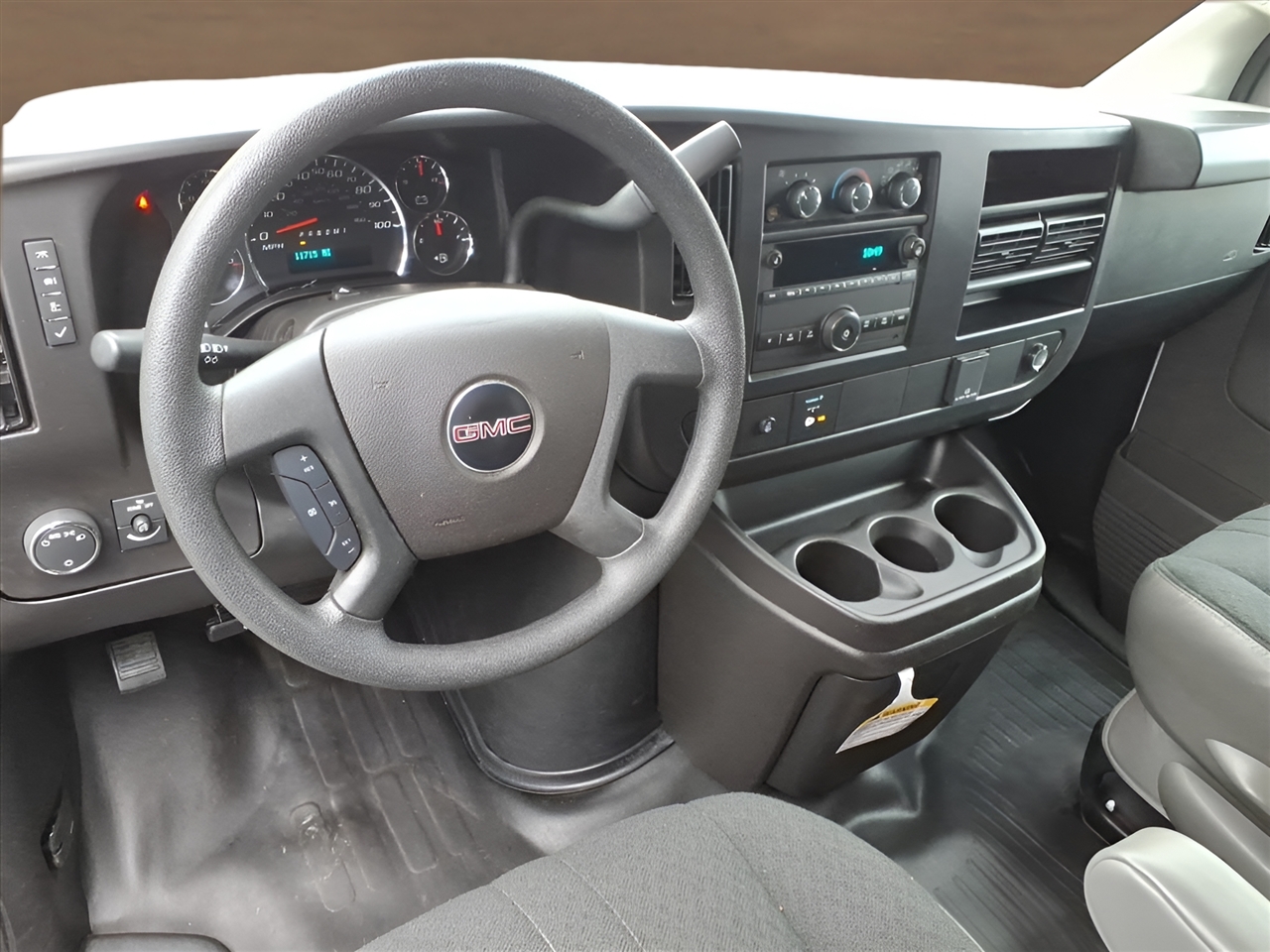 GMC Savana Cargo Van RWD 2500 135" 2024