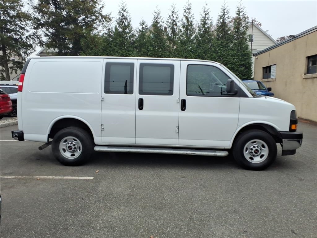 GMC Savana Cargo Van RWD 2500 135" 2024