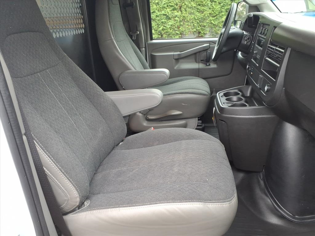 GMC Savana Cargo Van RWD 2500 135" 2024