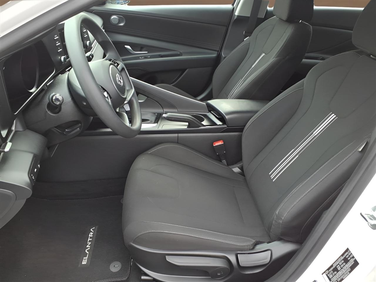 Hyundai Elantra SEL IVT 2023