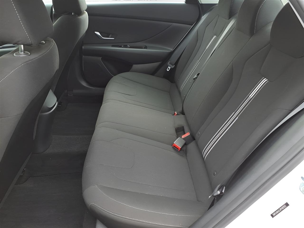 Hyundai Elantra SEL IVT 2023