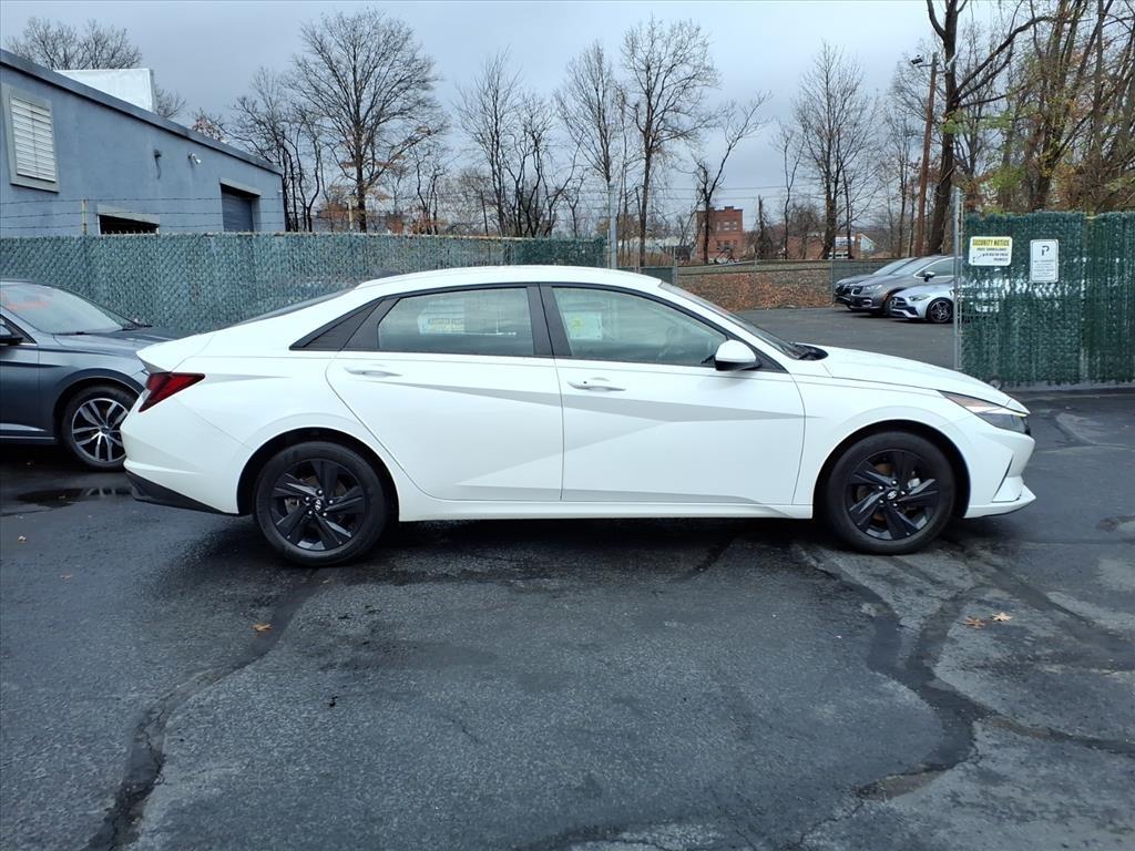 Hyundai Elantra SEL IVT 2023