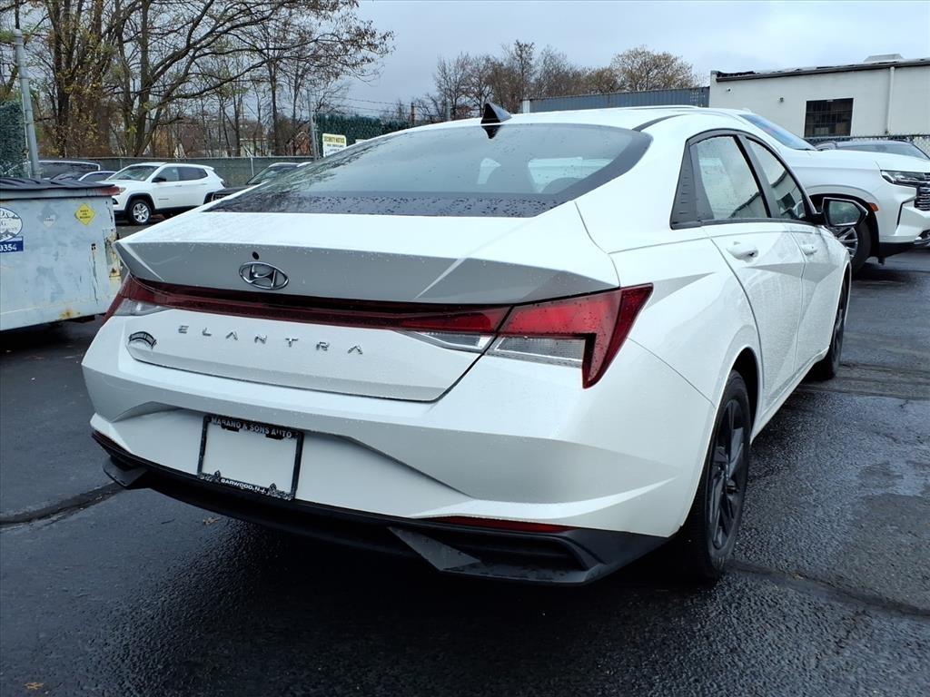 Hyundai Elantra SEL IVT 2023