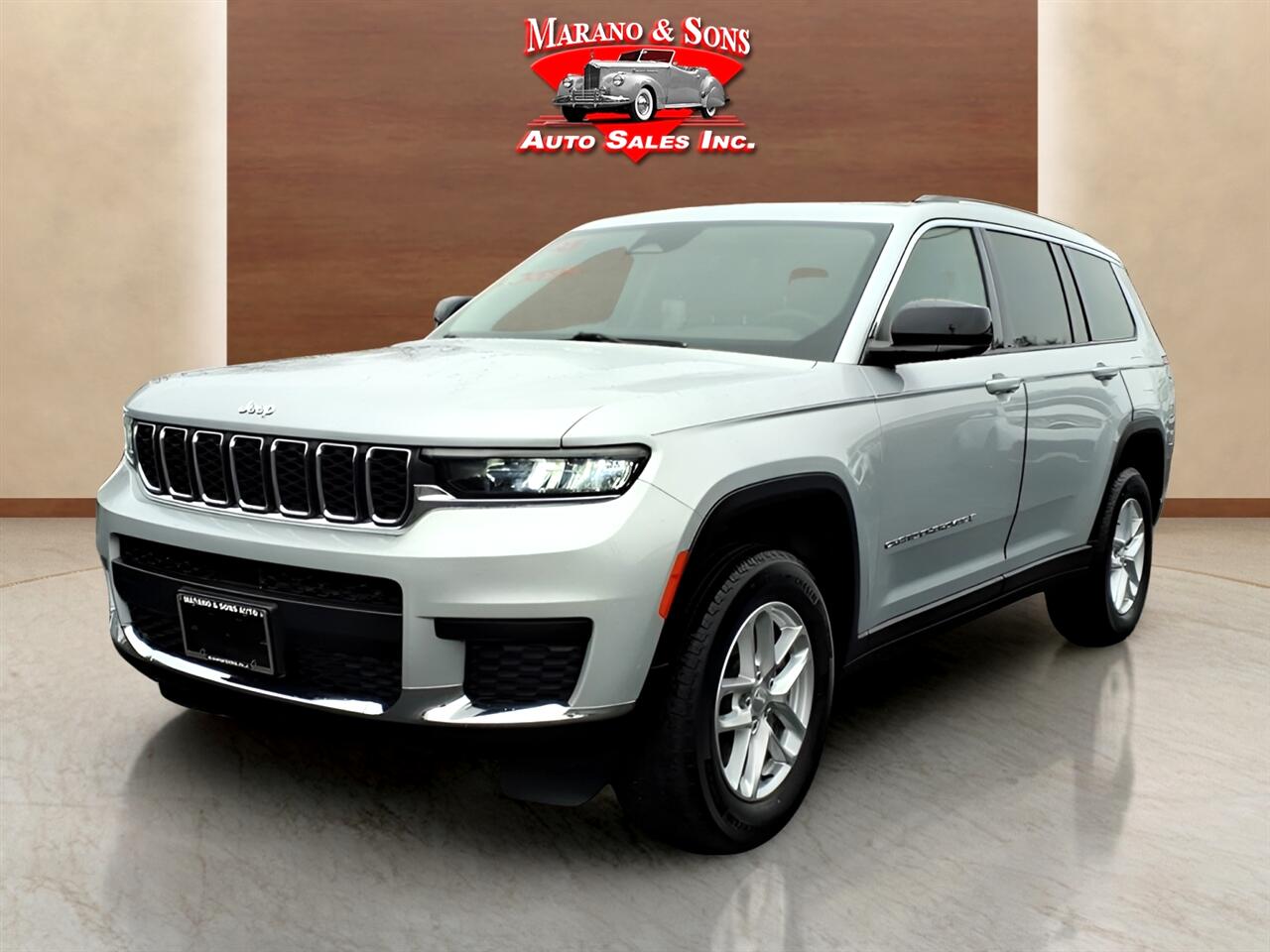 2023 Jeep Grand Cherokee L Laredo 4x4