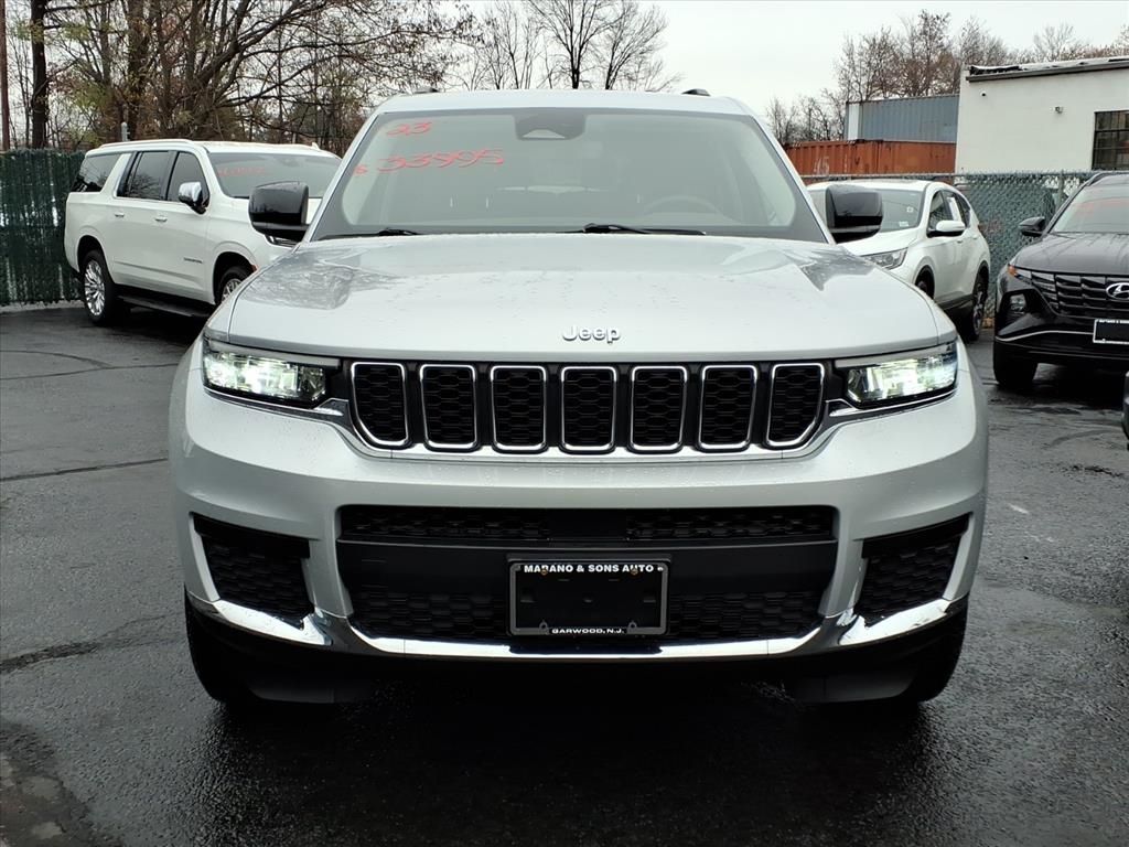 Jeep Grand Cherokee L Laredo 4x4 2023